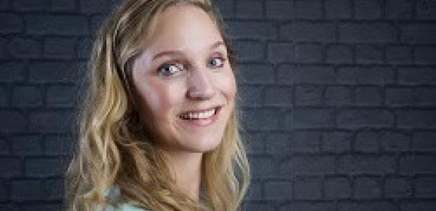 Lizzy Wakefield 