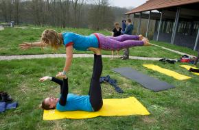 buiten yoga acrobatiek acroyoga workshop