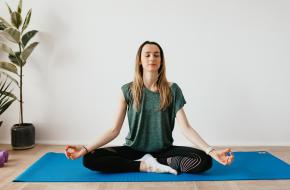 Yogaposes voor meer energie en focus